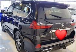 Lexus LX